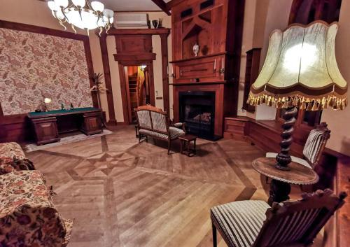 Hostal Laitse Castle