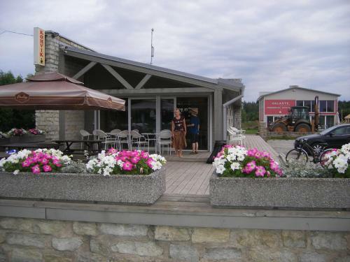 Posada Valaste Guest House And Camping