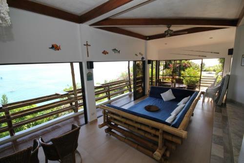 Tropicana Ocean Villas And Apartment