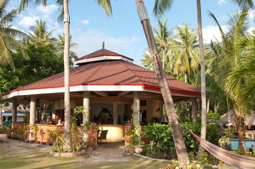 Hotel Polaris Beach And Dive Resort Inc