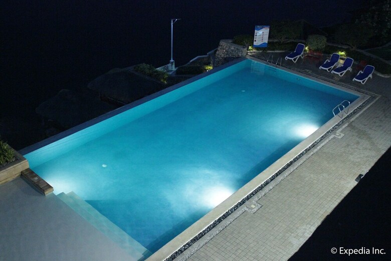 Rivermount Hotel And Resort