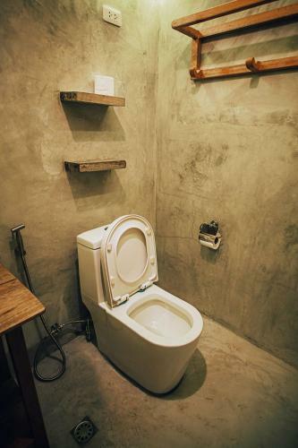 Lampara Siargao Boutique Hostel