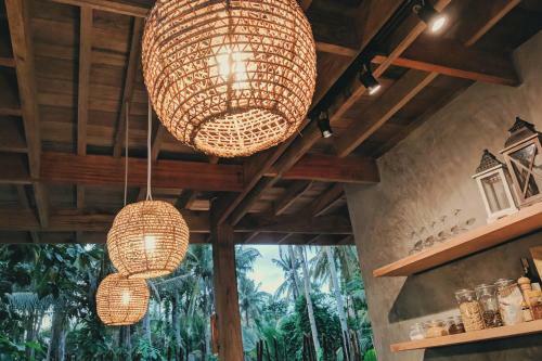 Lampara Siargao Boutique Hostel
