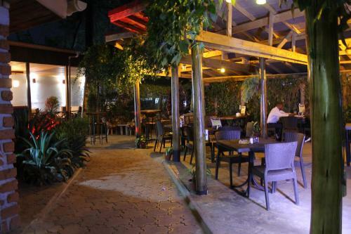 Tross Hotel