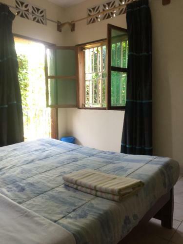 Hostal Cross Roads Suites