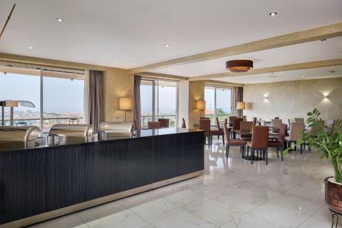 Protea Hotel Kampala Skyz