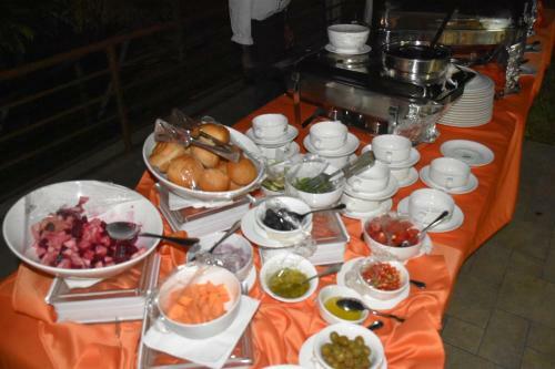 Hotel Kyangabi Crater Resort