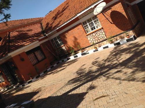 Amari Comfort Homes.