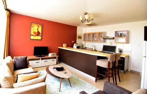 Summit View Apartments