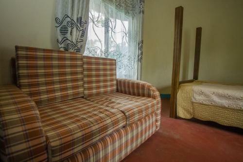 Hotel Roots Retreat And Camping Resort