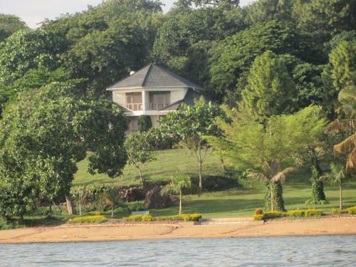 Garuga Resort Beach Hotel