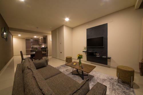 Speke Apartments Kitante