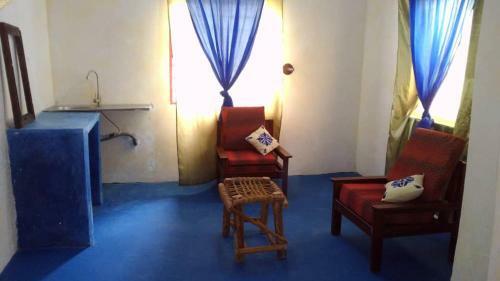 Hostal Sheygou Beach House