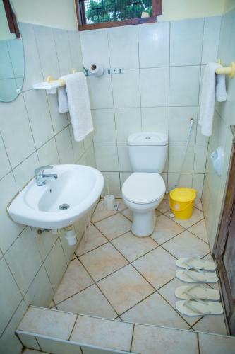 Bed & Breakfast Saadani Tourist Center - Hostel