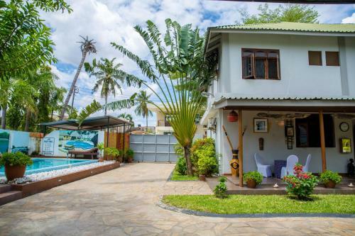Bed & Breakfast Saadani Tourist Center - Hostel