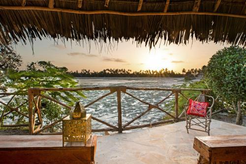 Hotel The Island - Pongwe Lodge