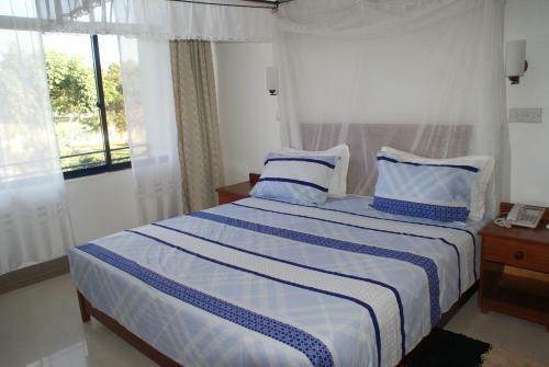 Arc Hotel
