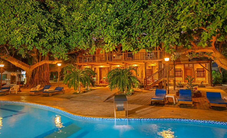 Isla Del Encanto Hotel & Spa