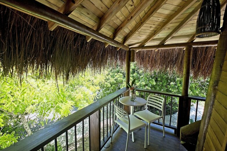 Isla Del Encanto Hotel & Spa