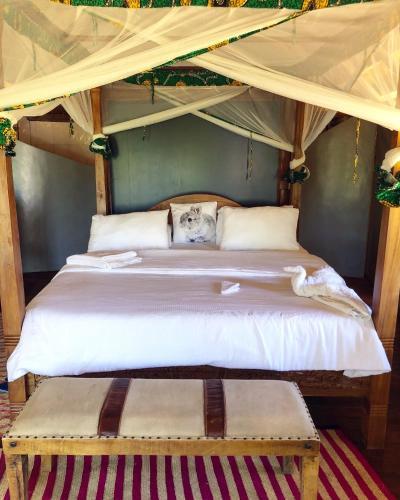 Bed & Breakfast Mabata Makali Luxury Tented Camp