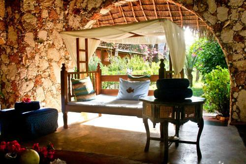 Hotel Samaki Lodge & Spa