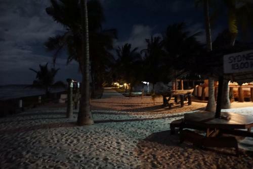 Kilwa Beach Lodge