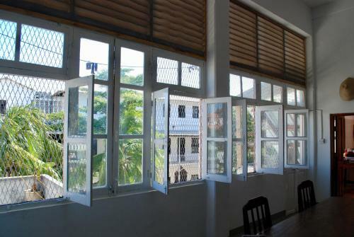 Bed & Breakfast Balcony House