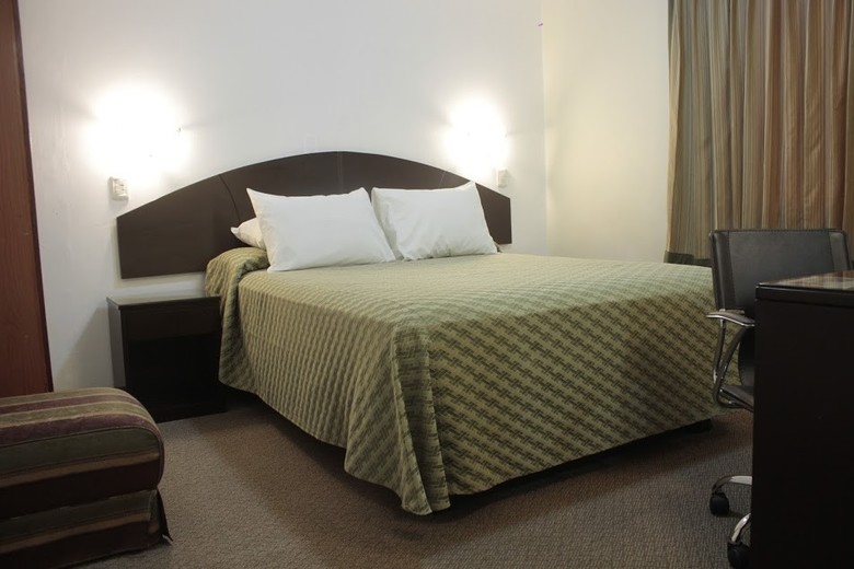 Hotel Intiotel
