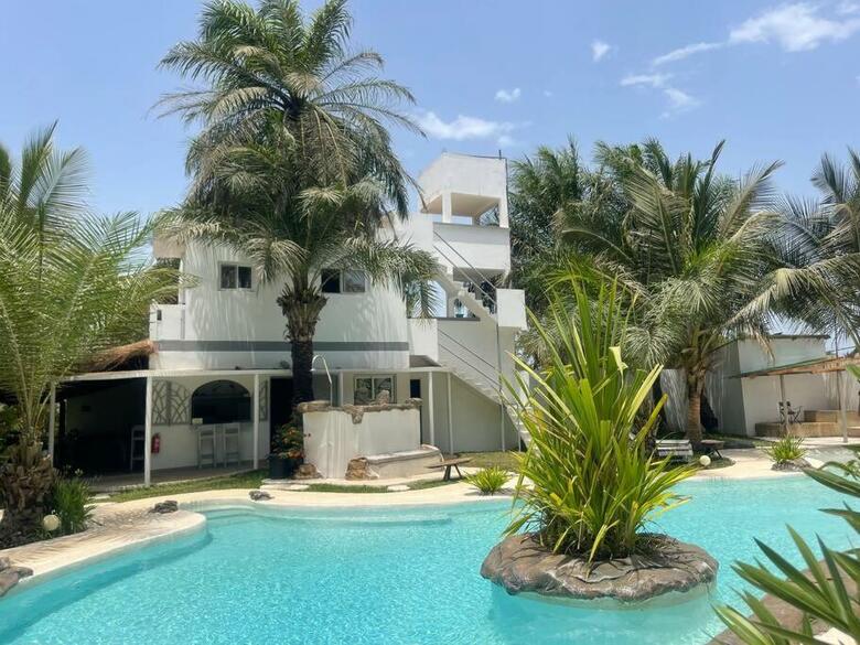 Oasis Club