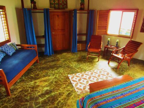 Bed & Breakfast Paradise Waits Hotel