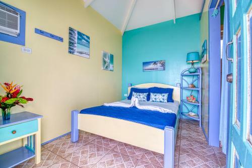 Hotel Cosmic Crab Resort At Careening Cay