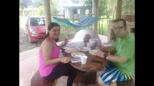 Albergue Hostal Lopez El Valle