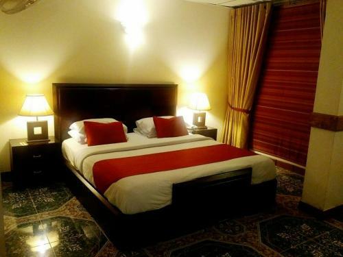 Hotel Pak Continental