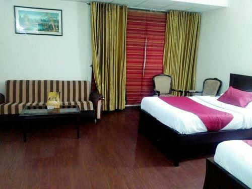 Hotel Pak Continental