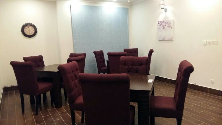 Hostal Le Grand Residence