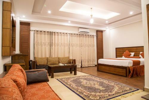 Grand Islamabad Hotel
