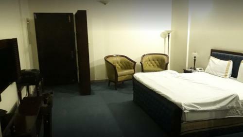 Iris Hotel Sahiwal