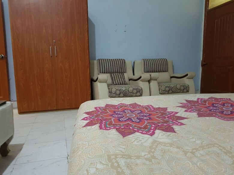 Hostal Aimys Villa Guest House