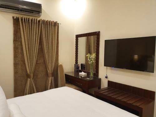 Hotel S Chalet Multan