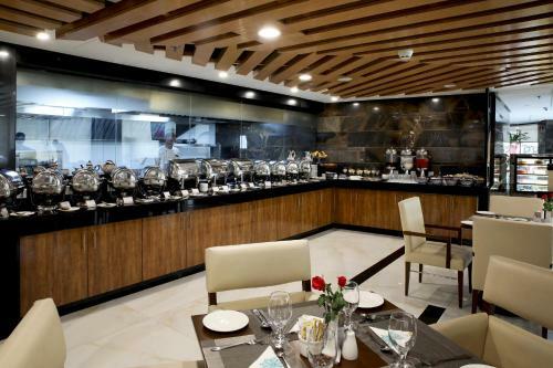 Avari Xpress Hotel Multan