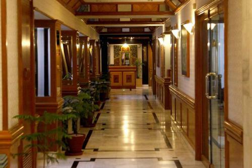 Sunfort Hotel