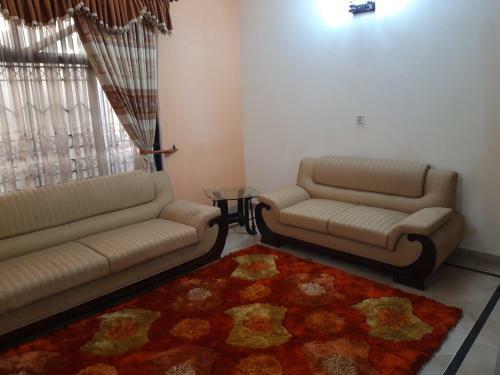 Rooms For Rent