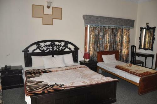 Hostal Travis Luxury Guest House