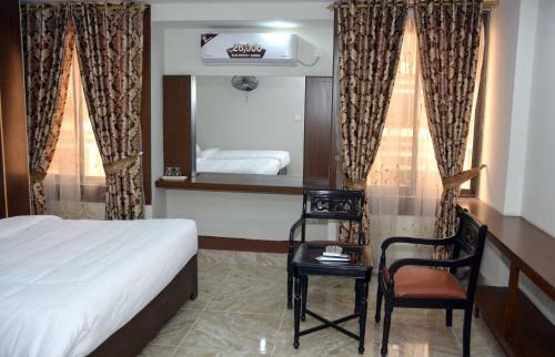 Hotel Redison Blue Area