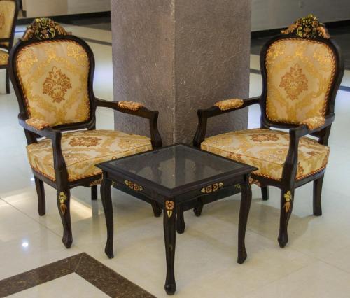 Hotel Sehwan Divine