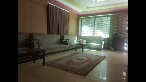 Al Hamrah Hotel