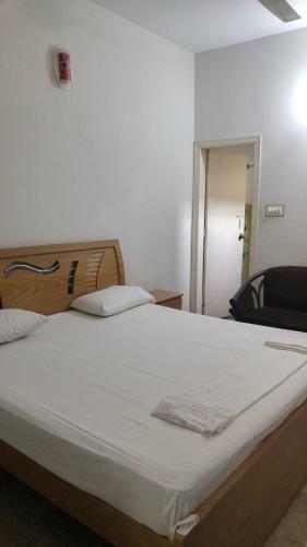 Hostal Rehaish Inn Model Colony
