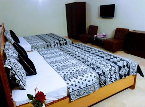 Hotel White Rose Guest House Karachi