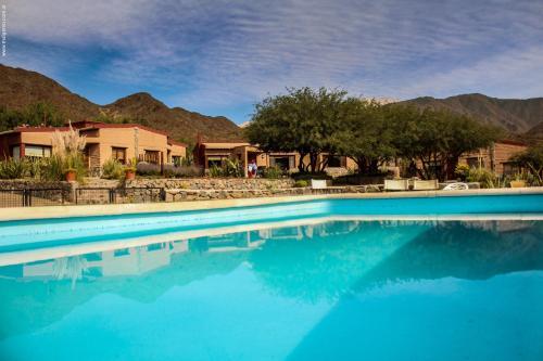 Hostal Miraluna Caba�as
