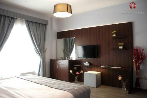 Weekend Hotel & Apartments